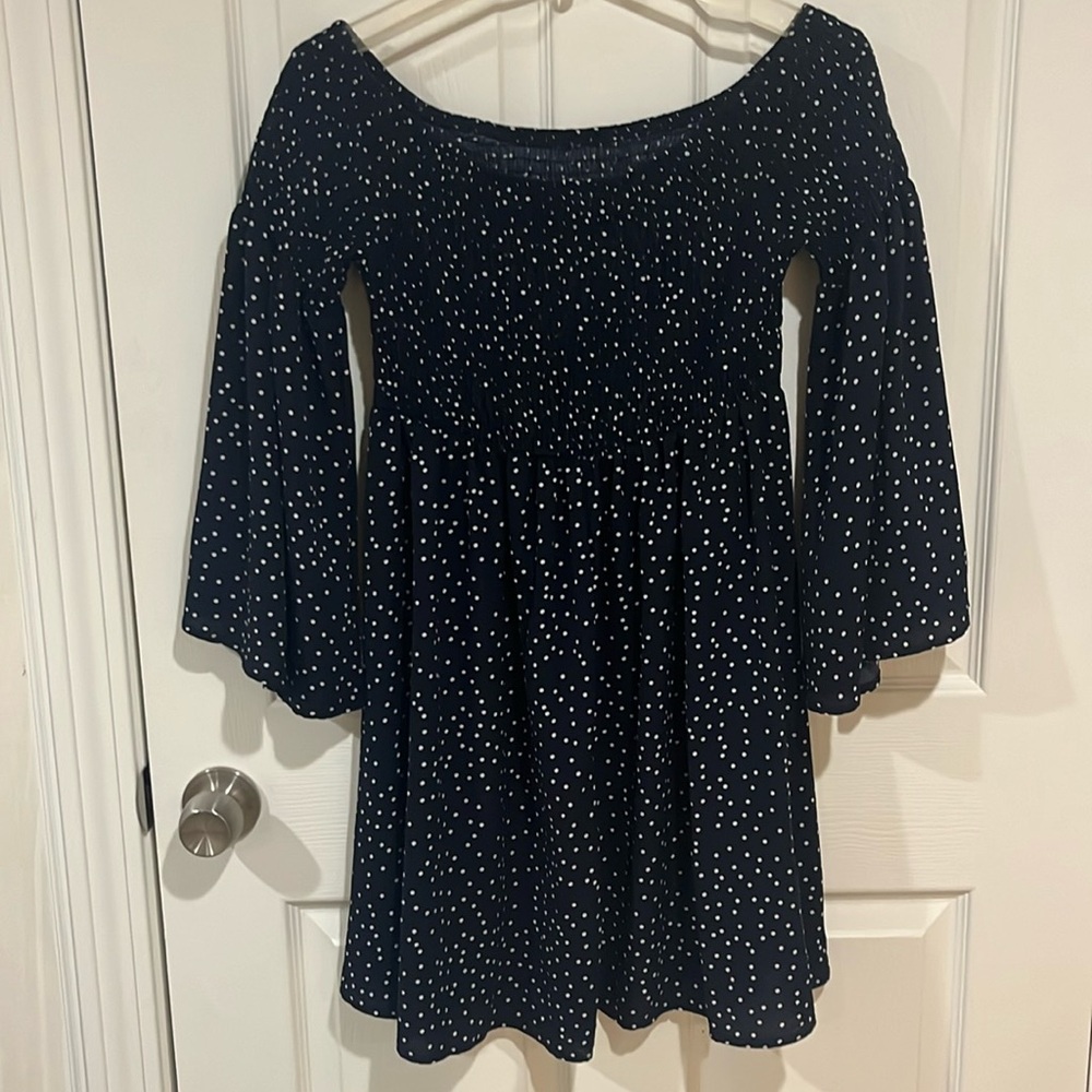 DARK NAVY, OFF THE SHOULDER KNEE LENGTH DRESS.